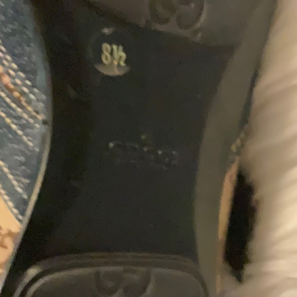 Gucci Navy and Beige Monogram Sneakers - Picture 4 of 11